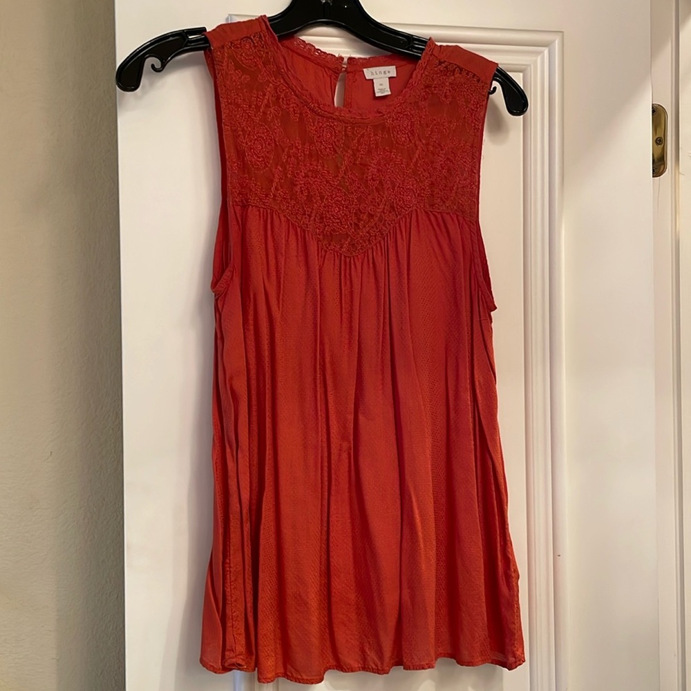 Hinge size M top